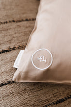 Afbeelding in Gallery-weergave laden, Bamboo Silk Kussensloop Silky Sand