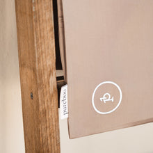 Afbeelding in Gallery-weergave laden, Bamboo Silk Kussensloop Silky Sand