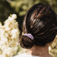 Afbeelding in Gallery-weergave laden, Bamboo Scrunchie Lovely Lila (2st)
